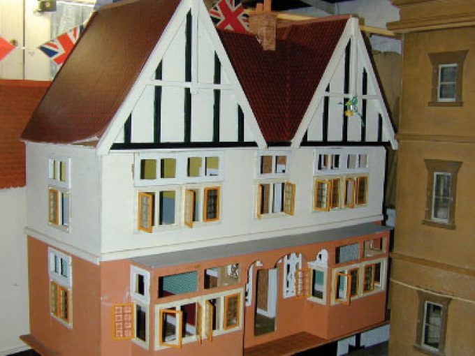 The Dolls House (Established 1971)